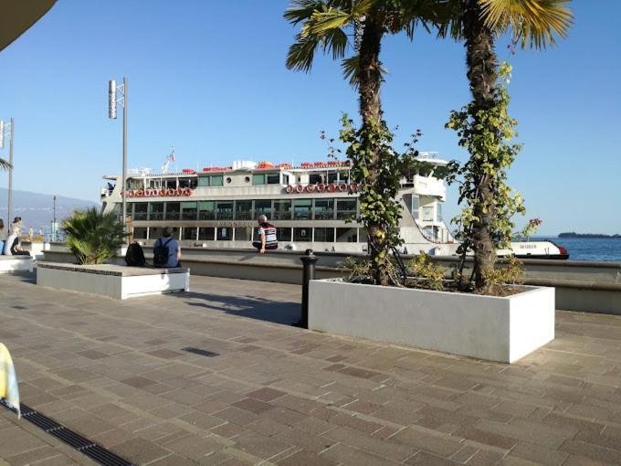 Happy Hotel Atelier Gardone Riviera Centro & Beach Exterior photo