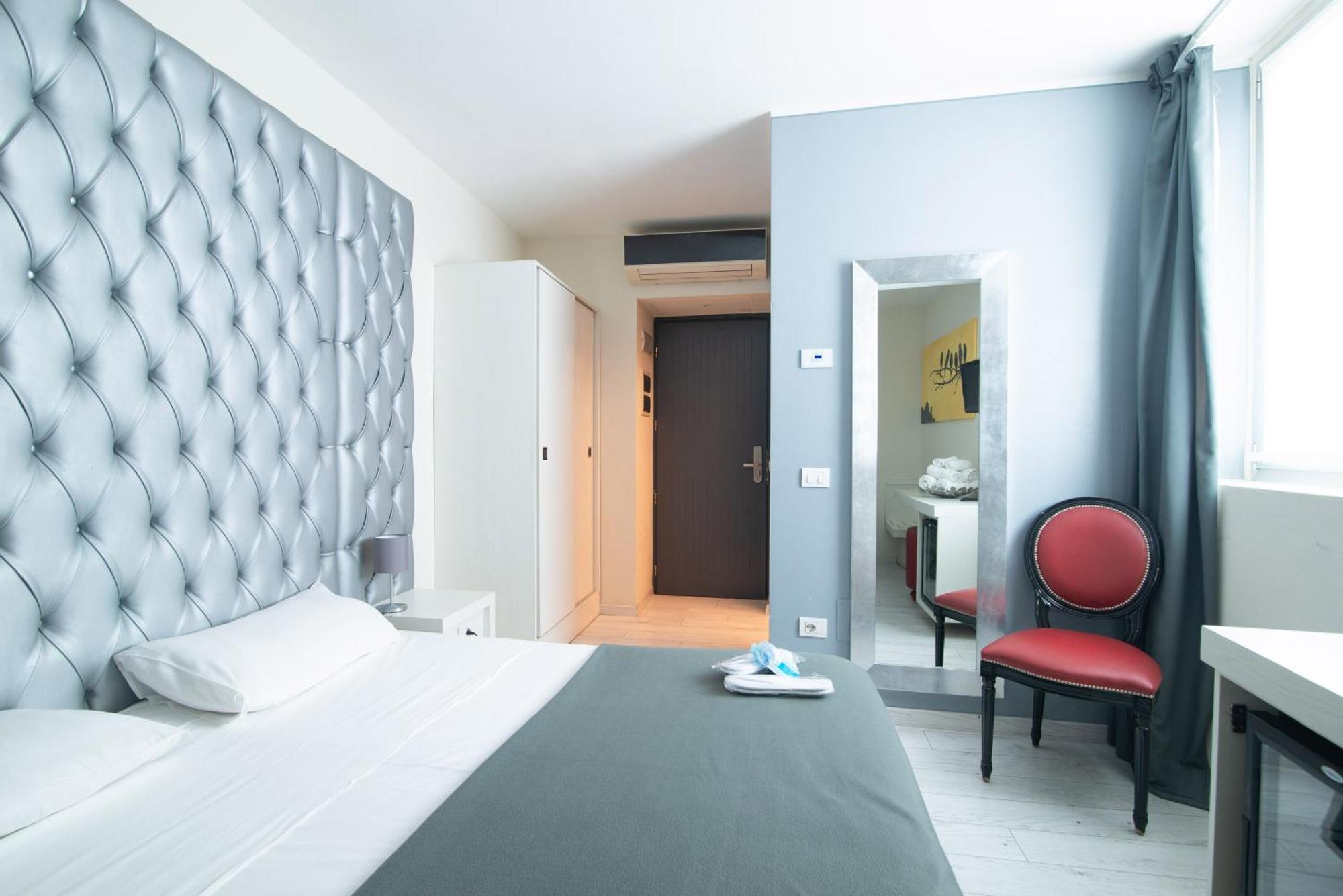 Happy Hotel Atelier Gardone Riviera Centro & Beach Exterior photo