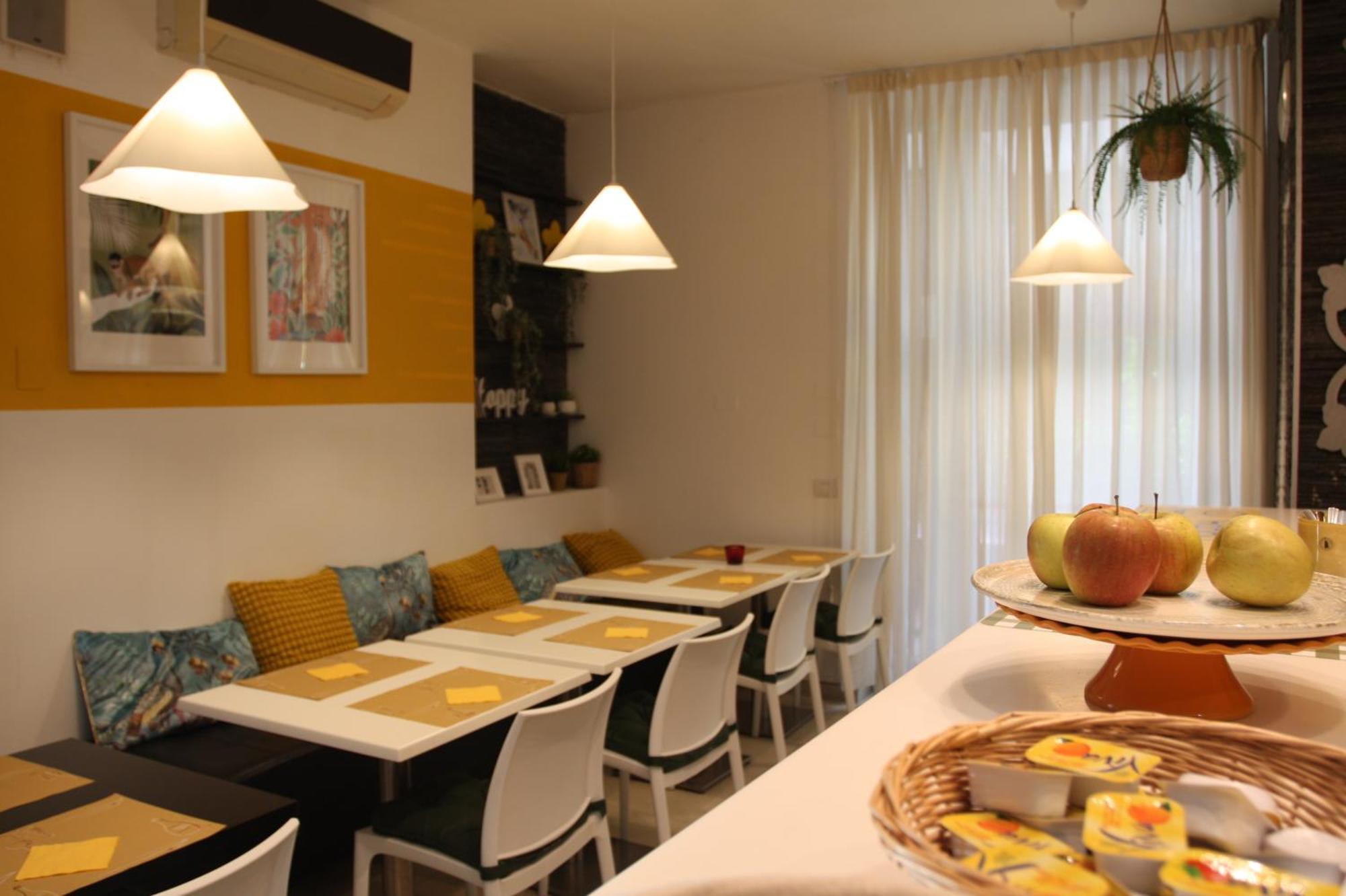 Happy Hotel Atelier Gardone Riviera Centro & Beach Exterior photo